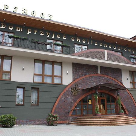 Hotel Pinocy Ledziny Eksteriør billede